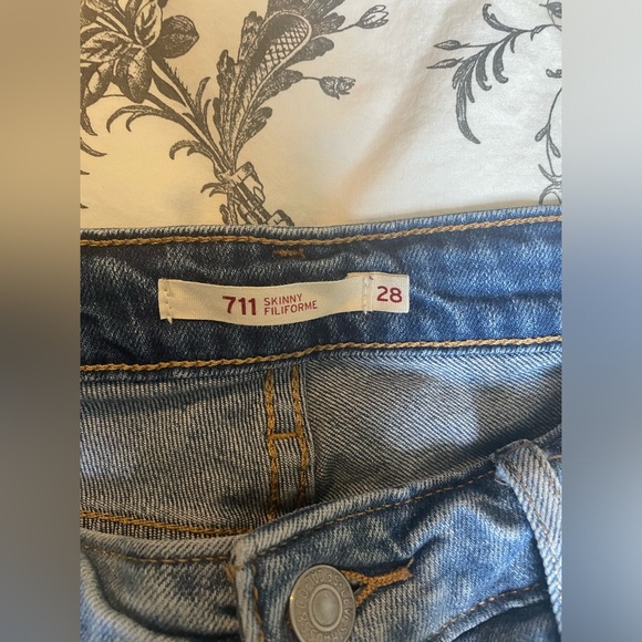 LEVIS STRAIGHT LEG JEANS - Picture 5 of 5